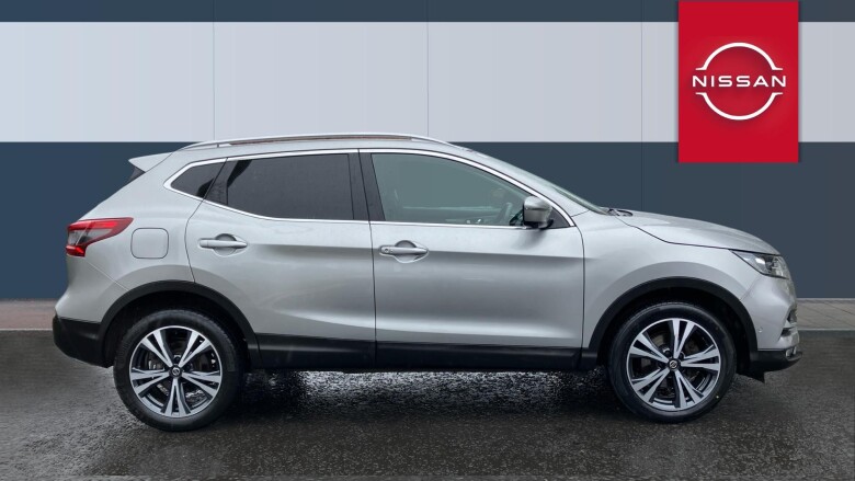 Nissan Qashqai 1.3 DiG-T 160 N-Connecta 5dr Petrol Hatchback